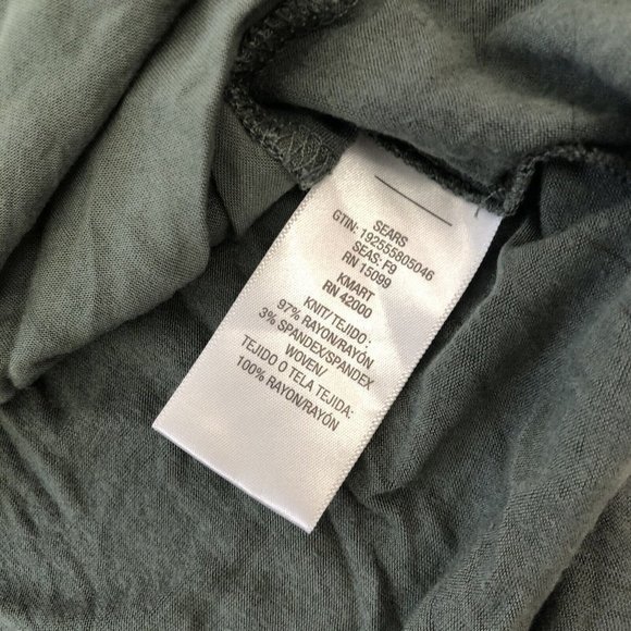 Roebuck & Co. Blouse Women's M Green Long Sleeve V Neck Top Reg Fit Size M - Picture 8 of 14